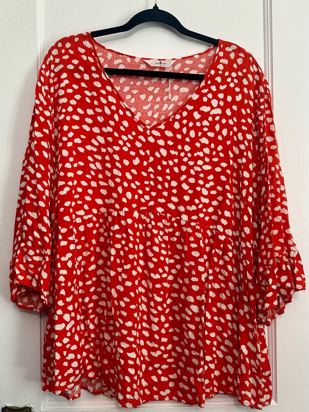 NWOT Agnes Orinda V-Neck Spot-Print Tunic Top in Red & White (4X)